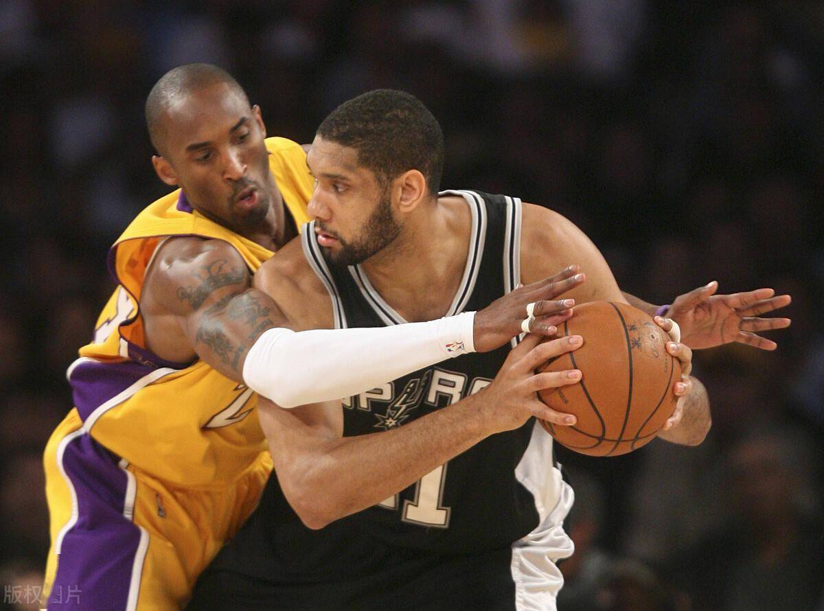 半场战报：奥地利U17 0-0日本U17，双方破门乏术（半场速报：奥地利U17与日本U17互交白卷）