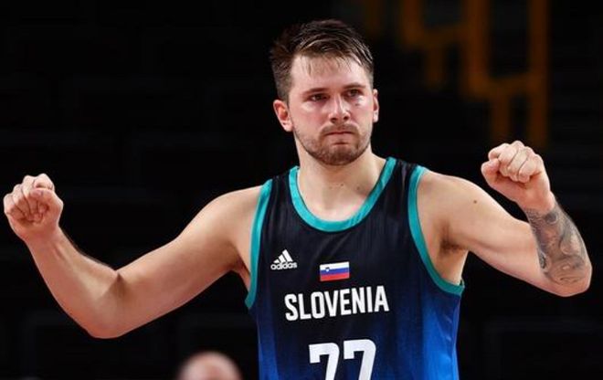 范戴克：萨拉赫？他马上要去踢非洲杯，对我们来说没什么变化（范戴克谈萨拉赫将征战非洲杯：对我们影响不大）