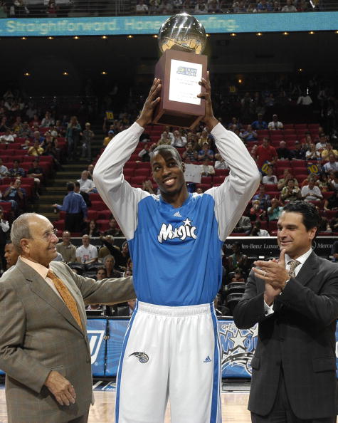 两周内三杀卫冕冠军！马刺送雷霆赛季首次连败，两周前雷霆仅1负（两周内三胜卫冕冠军！马刺送雷霆赛季首个连败，两周前雷霆仅负一场）