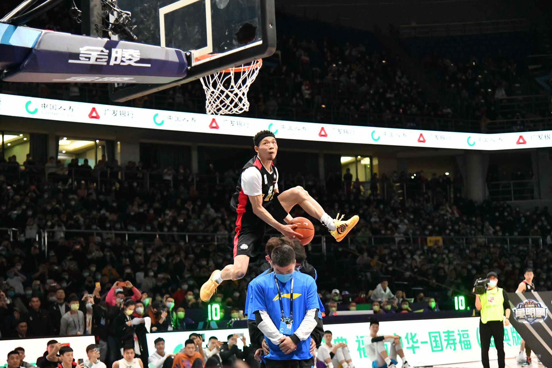 9-1大胜亚美尼亚，葡萄牙收获队史第二大分差胜利（葡萄牙9比1横扫亚美尼亚，创队史次高分差）