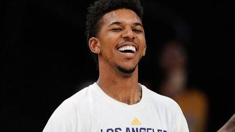 谢什科数据：上场73分钟1次射门0进球，共9次传球（谢什科此役：出战73分钟，1次射门未破门，完成9次传球）