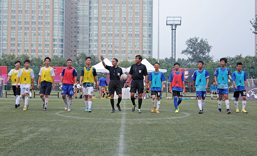 足协杯官方发布决赛纪念产品：纪念徽章38元，围巾58元（足协杯推出决赛纪念品：徽章38元、围巾58元）