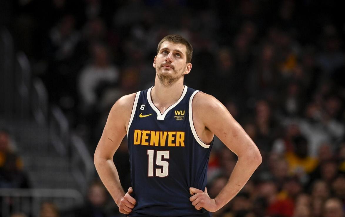 德天空：拜仁看上安德莱赫特17岁中场德卡特（德国天空体育：拜仁相中安德莱赫特17岁中场德卡特）