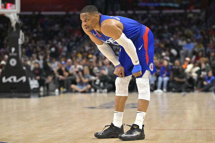 比克斯塔夫：德里克·怀特是天生的赢家 为了赢球他愿意付出一切（比克斯塔夫盛赞德里克·怀特：天生赢家，为胜利愿付出一切）