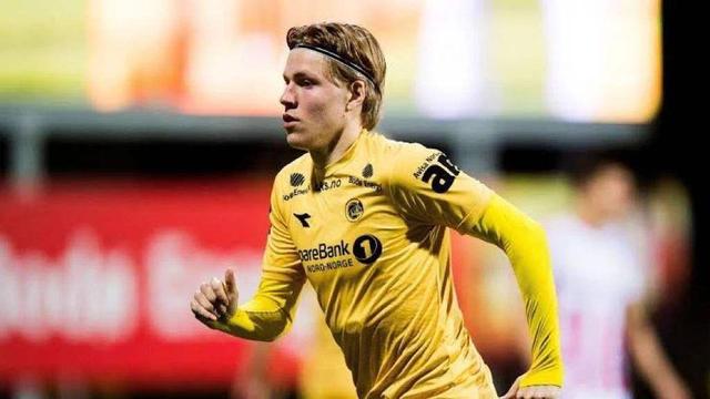 被压着打 80 分钟，却赢了（被动80分钟，依然赢了）