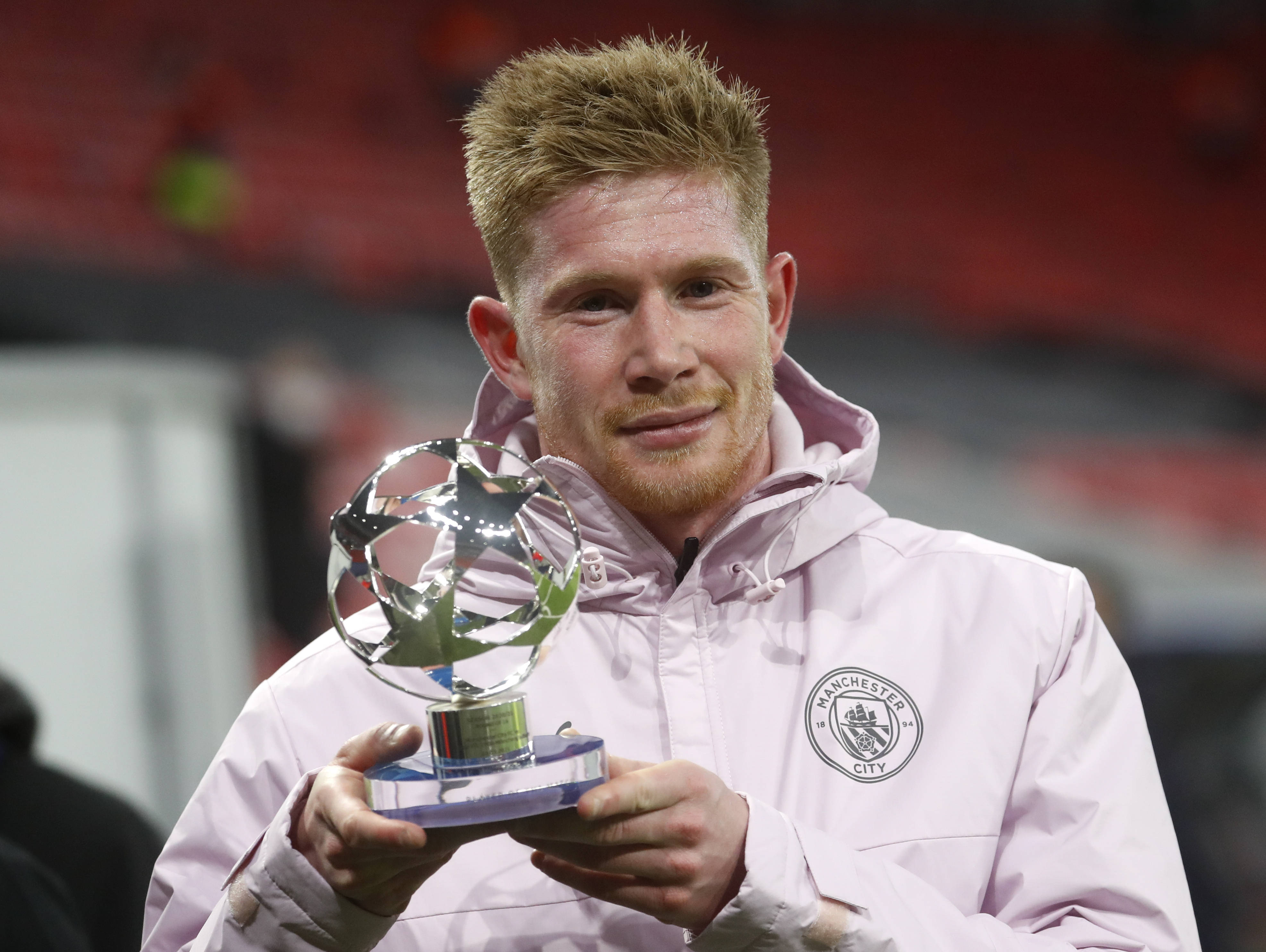 唐斯将50万美元奖金捐给他创立的基金会，用以资助儿童（唐斯捐出50万美元奖金至其创办的基金会，用于儿童援助）