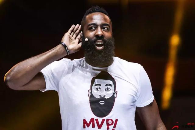 德甲前瞻：拜仁兵强马壮制霸联赛，美因茨积分形势日趋严峻（德甲前瞻：拜仁强势冲击霸权，美因茨保级形势愈发不利）