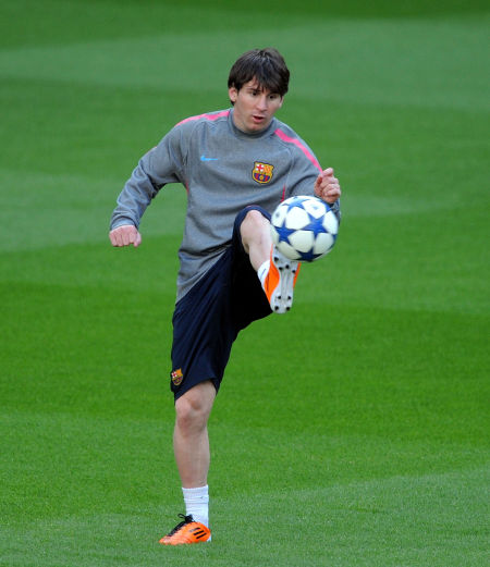 张镇麟的身体恢复较理想 看他能给上海锋线带来多少变化（张镇麟恢复良好，他能为上海锋线带来多大改观？）