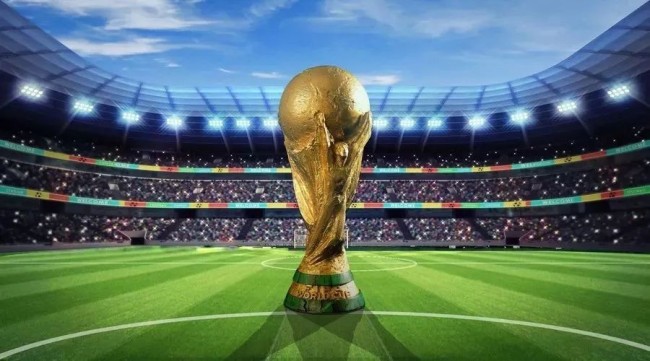 从手足无措到游刃有余，齐达内在公园学着踢毽子（齐达内公园练踢毽：从小白到高手的进阶）