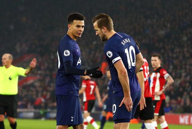 穆里尼奥：很明显我不会去执教皇马，甚至都不需要去讨论（穆里尼奥：我肯定不会执教皇马，这个话题无需讨论）