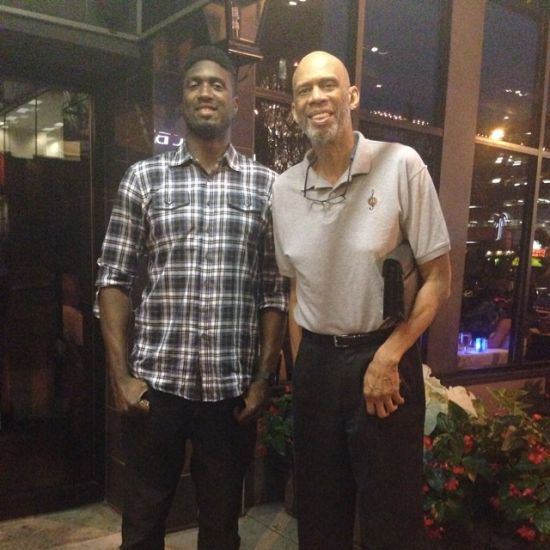 媒体批评贝林厄姆，赖特：他们没准备好接纳一位黑人超级巨星（媒体抨击贝林厄姆，赖特：他们尚未准备好接受一位黑人超级巨星）