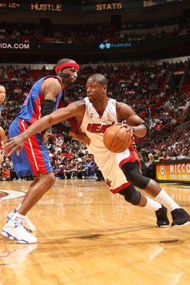 本世纪五大联赛参与百球最快TOP10：C罗70场第1，苏牙71场第2（本世纪五大联赛最快参与百球TOP10：C罗70场领跑，苏亚雷斯71场次席）