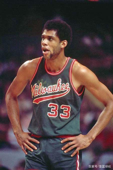 为了得到巅峰期的科勒卡戴珊，NBA球星们付出了多大的代价？（NBA球星为追求巅峰期的科勒·卡戴珊究竟付出了什么代价？）