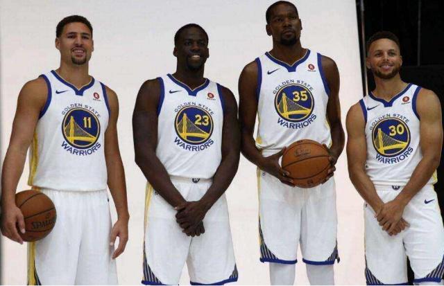 内维尔：顶级联赛中输球是正常现象，阿森纳不应因此慌乱（内维尔：顶级联赛失利属常态，阿森纳无需慌张）